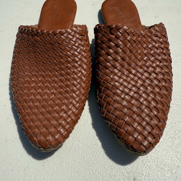 Universal Thread Woven Black and Brown Slip-On Mules Set - Picture 6 of 10